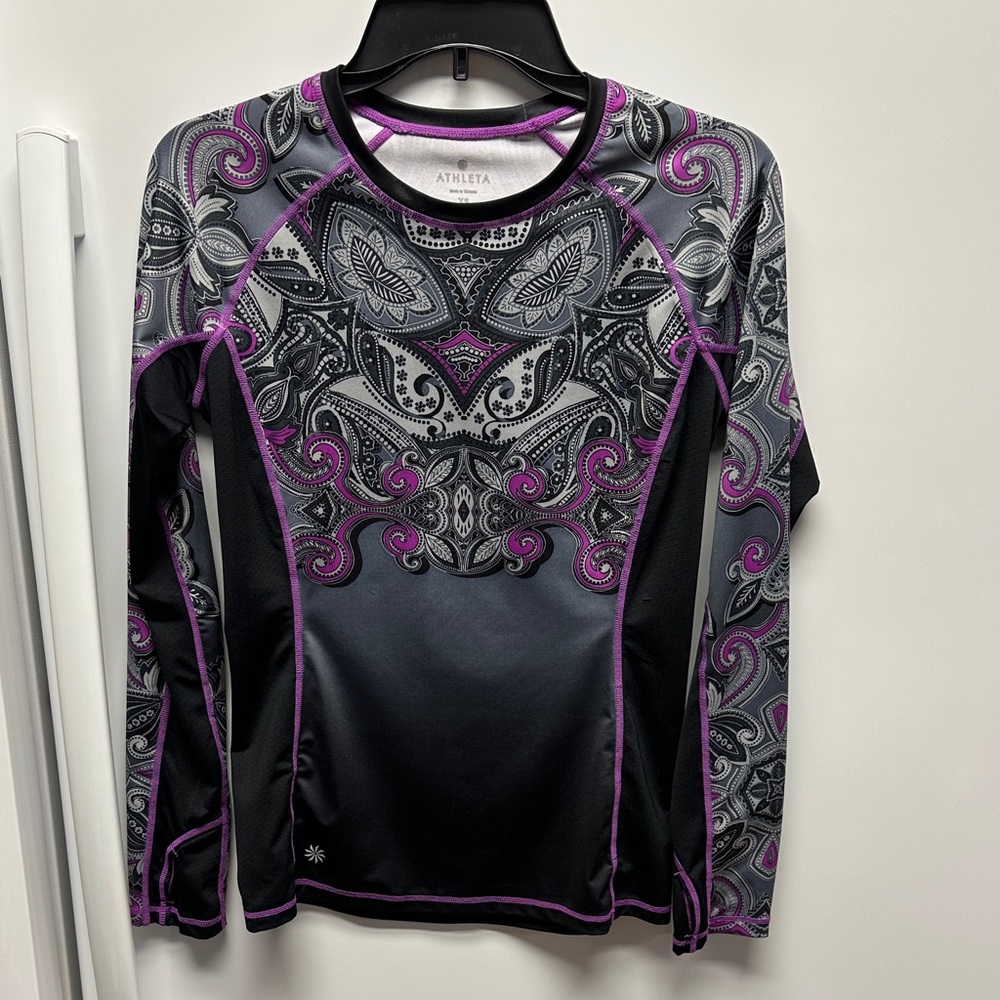 Athleta Black and Purple Patterned Long Sleeve Top